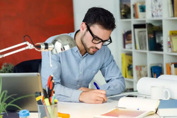 se-puede-hacer-practicas-trabajar-vez