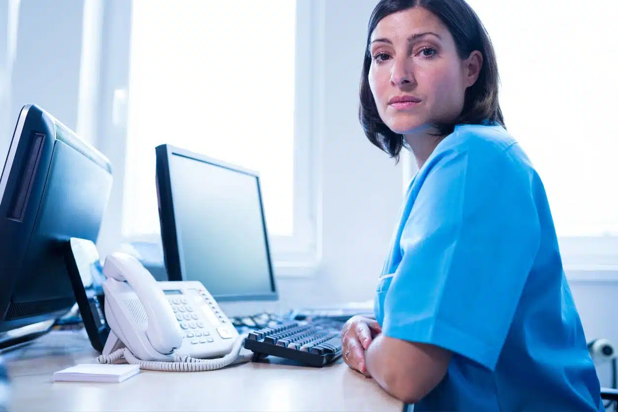 secretariado-medico-sueldo